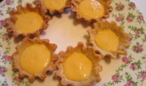 тарталетки с ягодами