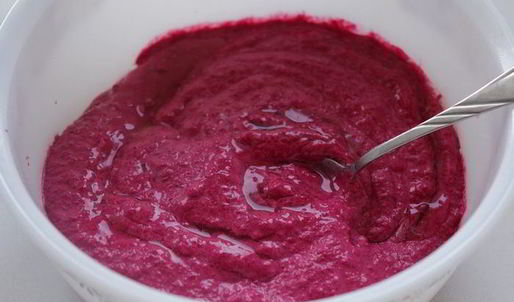 тарталетки со свекольным муссом и сельдью