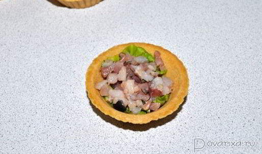 закуска с селедкой и свеклой в тарталетках