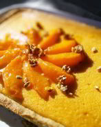 Ореховый тарт с персиковым курдом