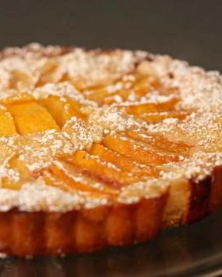 Рецепт персикового тарта с посыпкой