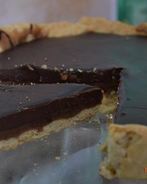 Шоколадно-карамельный тарт