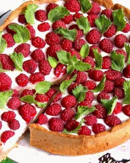 Рецепт шоколадна-творожного тарт-суфле с малиной