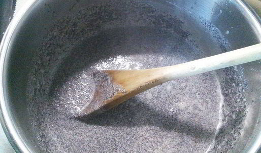 сливовый тарт с маковой начинкой