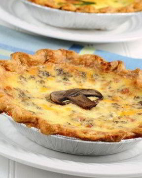 Тарт с грибами, пореем и голубым сыром