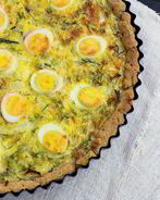 Тарт с капустой и перепелиными яйцами