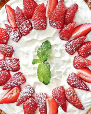 Тарт с клубникой и творожно-йогуртовой начинкой