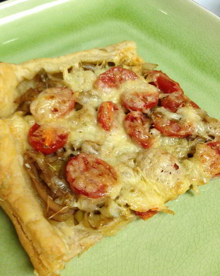 Рецепт тарта с луком порей и помидорами черри