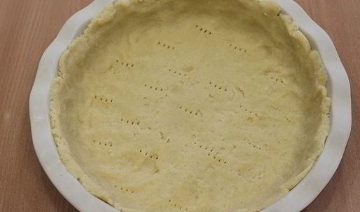 тарт с персиками и сыром бри