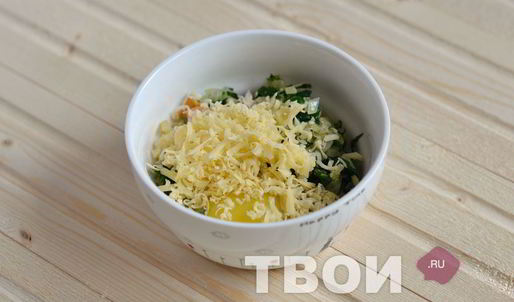 тарты с копченой курицей и шпинатом