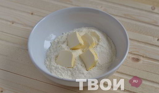 тарты с копченой курицей и шпинатом