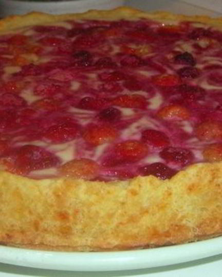 Рецепт творожного тарта с малиной и заварным кремом