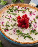 Творожный тарт с малиной