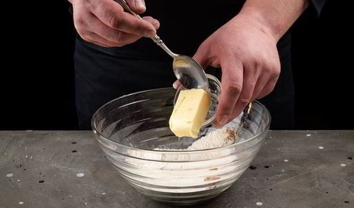 творожный тарт с малиной