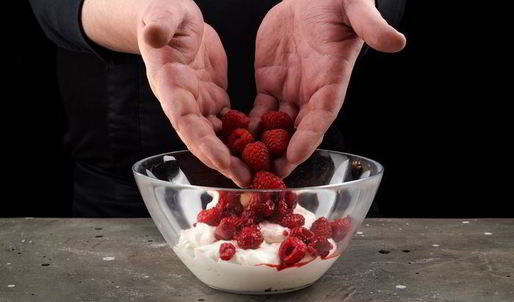 творожный тарт с малиной