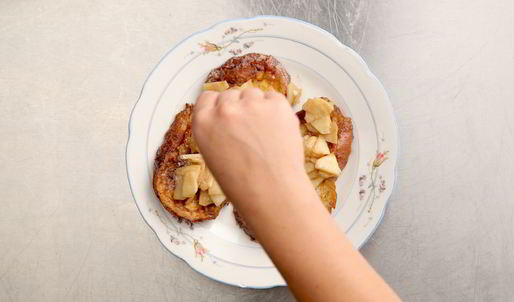 французские тосты с яблоками