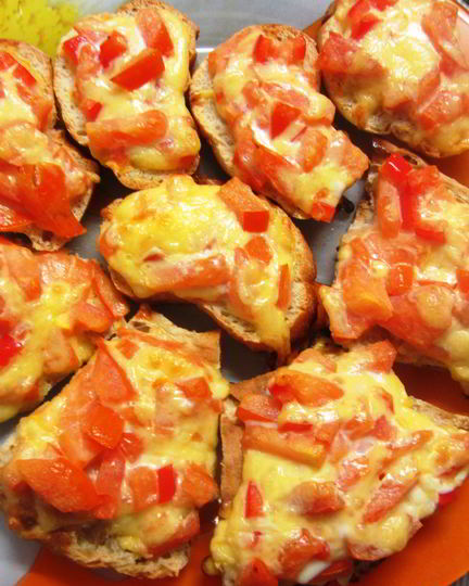 Рецепт запеченных тостов с паприкой