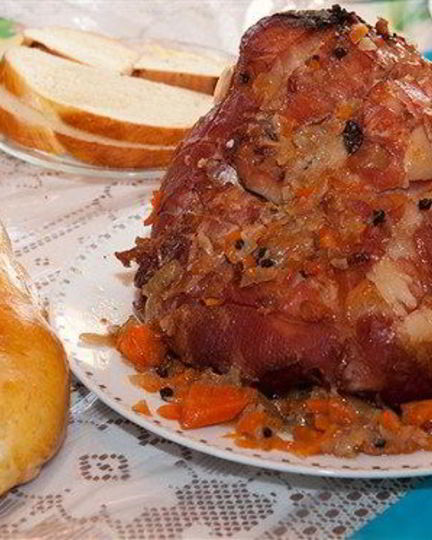 Рецепт ветчины в бальзамической глазури с жареным коктейльным луком