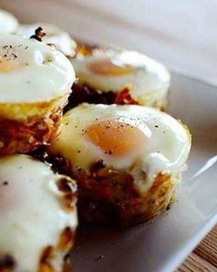 Рецепт картофельных корзинок с яичницей-глазуньей
