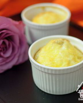 Пикантная яичница в формочках