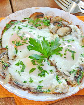 Яичница с грибами