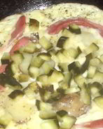 Яичница с огурцами