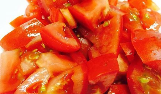 яичница с овощами и капустой кале