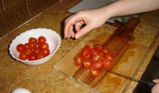 яичница с помидорами