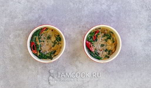 яичница со шпинатом