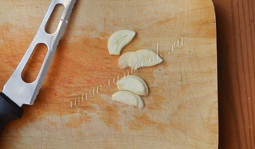 яичница со спаржей и вялеными помидорами