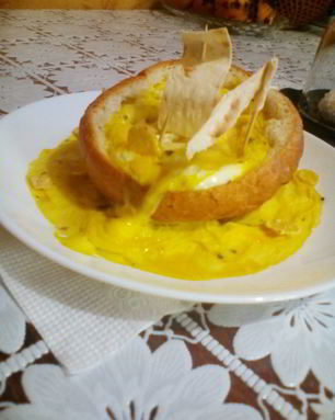 Яичница в булке Кораблик в море