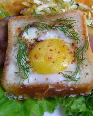 Яичница в хлебе