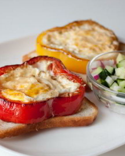 Рецепт яичницы в сладком перце