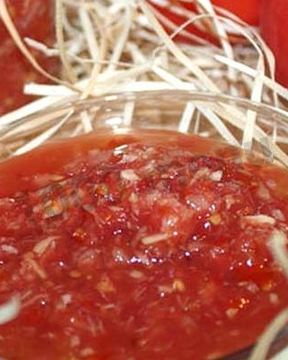 Закуска из хрена и помидор