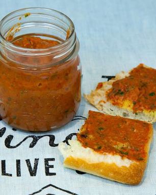 Закуска из печеного баклажана