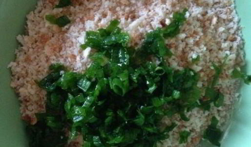 закуска из поленты с козьим сыром и ароматными травами