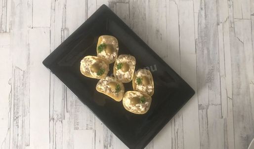 закуска на чипсах