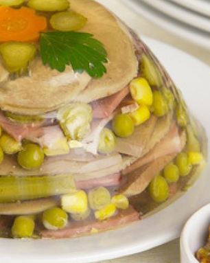 Заливное мясное ассорти