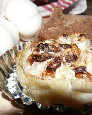 Запеченный чеснок