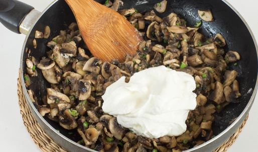 грибной жульен из шампиньонов