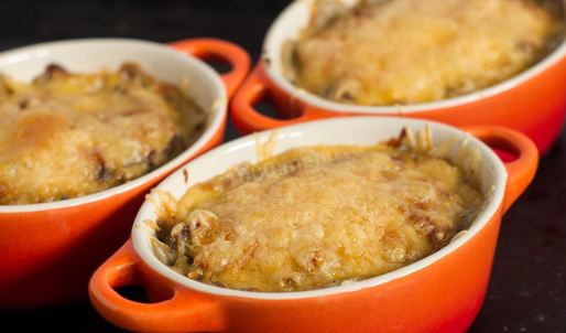 грибной жульен из шампиньонов