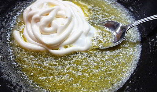 куриный жюльен с грибами и специями