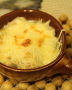 Русский жульен с грибами на сливках