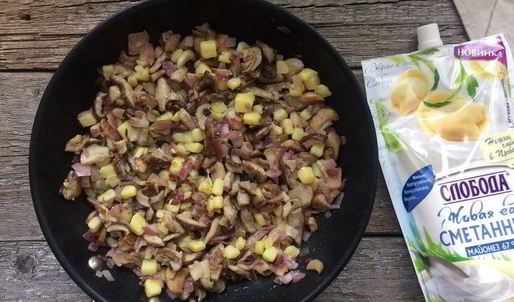 жульен под шляпой