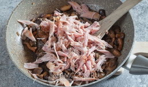 жульен с курицей, грибами и сметаной